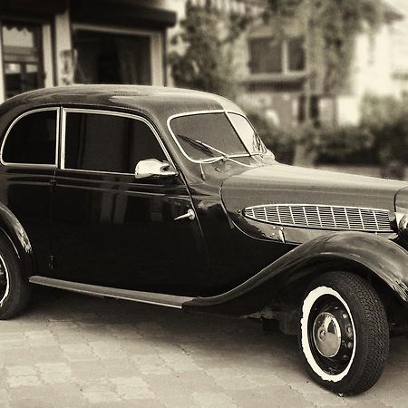 أوديسا Henry Ford Mini Hotel المظهر الخارجي الصورة