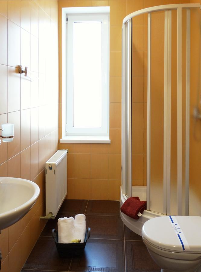 أوديسا Henry Ford Mini Hotel المظهر الخارجي الصورة