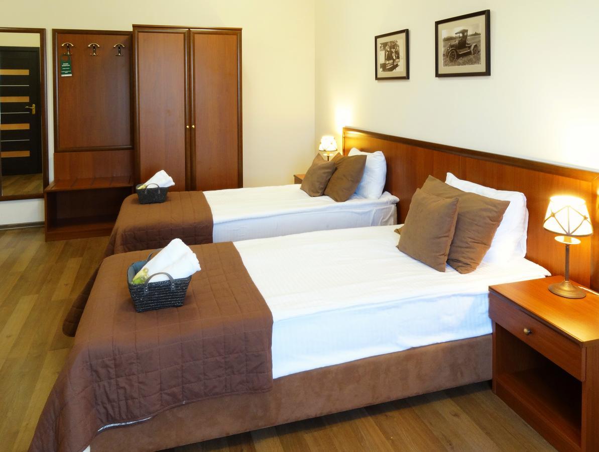 أوديسا Henry Ford Mini Hotel المظهر الخارجي الصورة