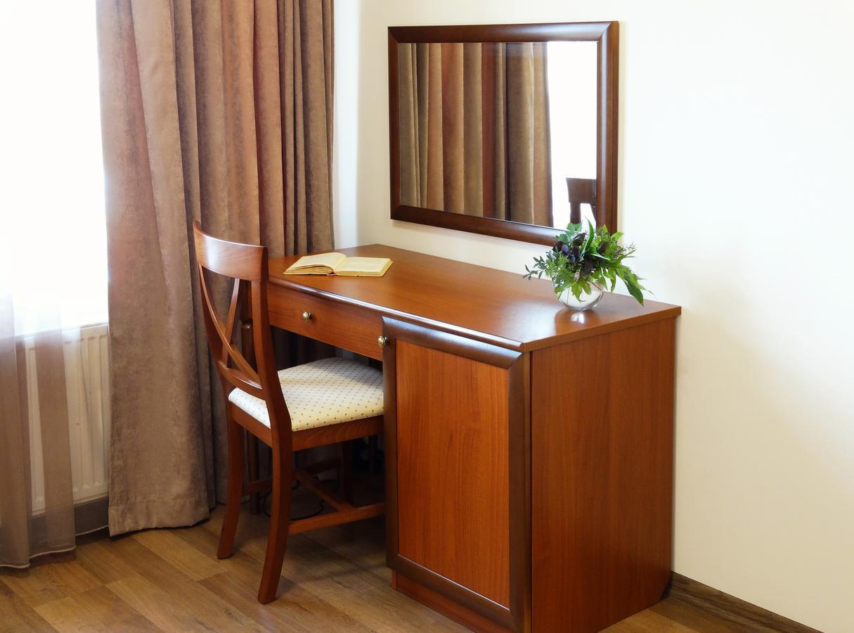 أوديسا Henry Ford Mini Hotel المظهر الخارجي الصورة